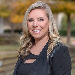 Portrait of Kate York at UT Dallas UTeach