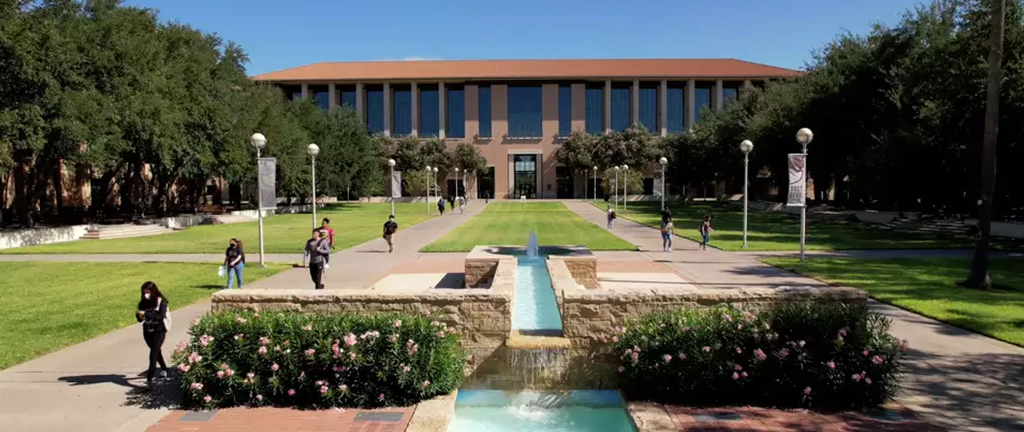 Texas A&M International University hero banner