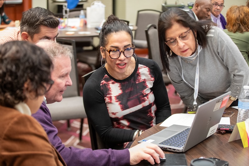 University faculty collaborate